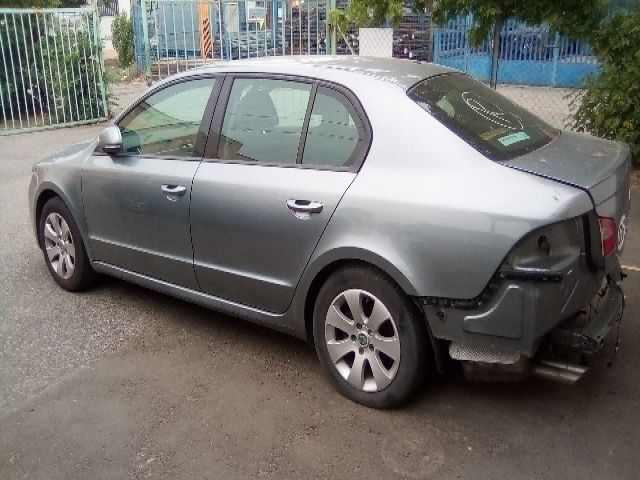 bontott SKODA SUPERB II Bal C Oszlop Burkolat