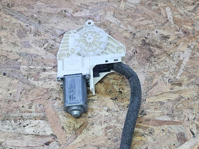 bontott SKODA SUPERB II Bal első Ablakemelő Motor