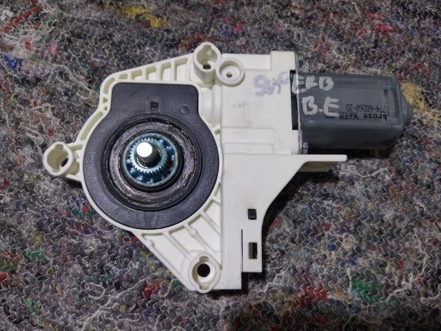 bontott SKODA SUPERB II Bal első Ablakemelő Motor