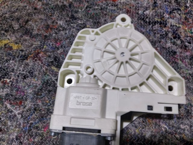 bontott SKODA SUPERB II Bal első Ablakemelő Motor