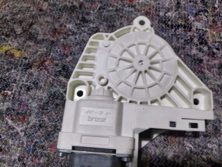 bontott SKODA SUPERB II Bal első Ablakemelő Motor