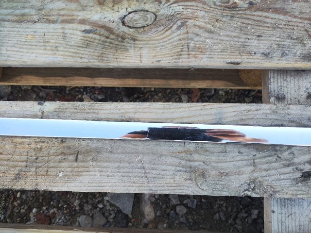 bontott SKODA SUPERB II Bal első Ajtó Díszléc