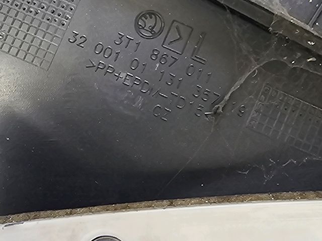 bontott SKODA SUPERB II Bal első Ajtó Kárpit