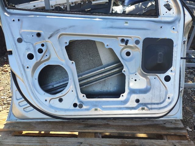 bontott SKODA SUPERB II Bal első Ajtó (Üres lemez)