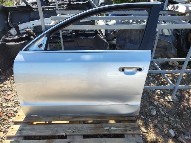 bontott SKODA SUPERB II Bal első Ajtó (Üres lemez)