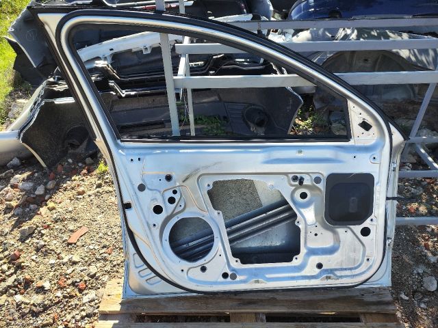 bontott SKODA SUPERB II Bal első Ajtó (Üres lemez)