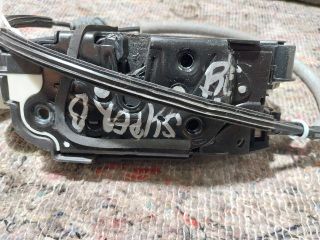 bontott SKODA SUPERB II Bal első Ajtózár Motor