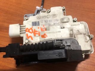 bontott SKODA SUPERB II Bal első Ajtózár