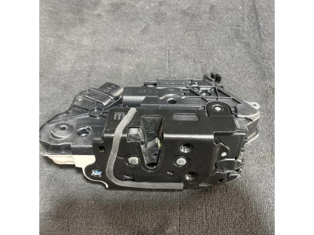 bontott SKODA SUPERB II Bal első Ajtózár