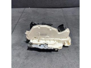 bontott SKODA SUPERB II Bal első Ajtózár