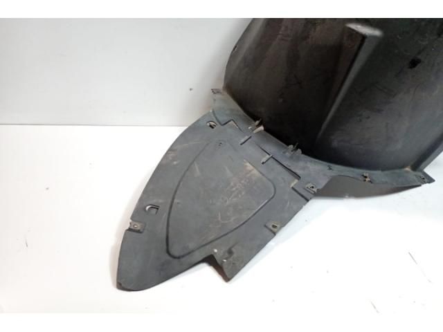 bontott SKODA SUPERB II Bal első Dobbetét (Kerékjárati, Műanyag)