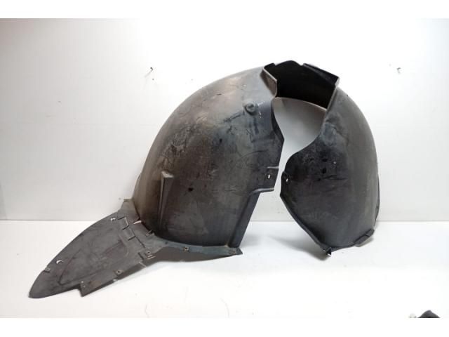 bontott SKODA SUPERB II Bal első Dobbetét (Kerékjárati, Műanyag)