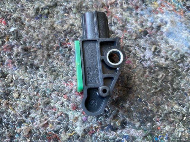 bontott SKODA SUPERB II Bal első Oldal Ütközés Érzékelő