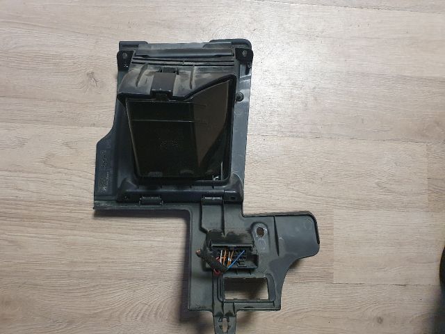 bontott SKODA SUPERB II Bal első Tároló Rekesz