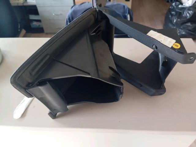 bontott SKODA SUPERB II Bal első Tároló Rekesz