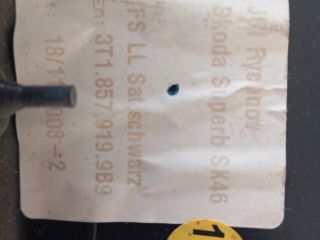 bontott SKODA SUPERB II Bal első Tároló Rekesz