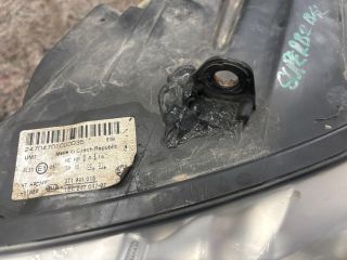 bontott SKODA SUPERB II Bal Fényszóró