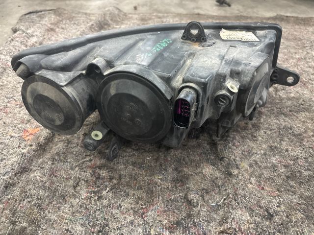 bontott SKODA SUPERB II Bal Fényszóró