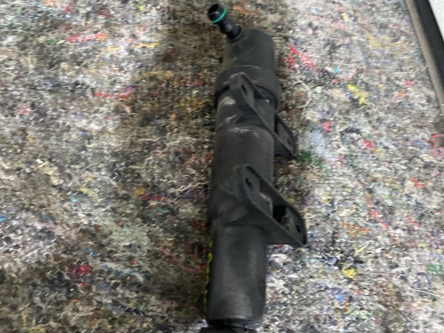 bontott SKODA SUPERB II Bal Fényszórómosó Fúvóka