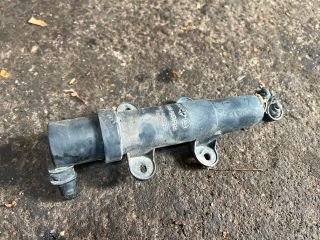 bontott SKODA SUPERB II Bal Fényszórómosó Fúvóka