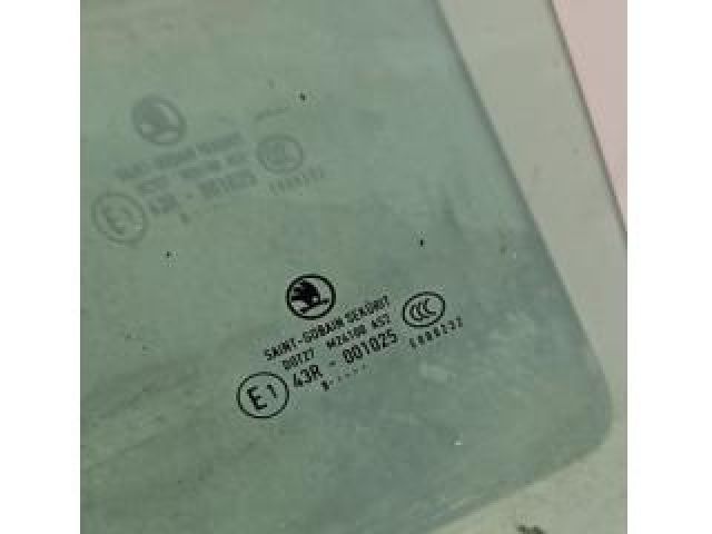 bontott SKODA SUPERB II Bal hátsó Ablak