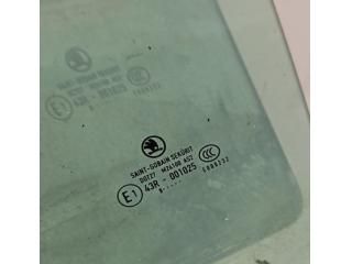 bontott SKODA SUPERB II Bal hátsó Ablak