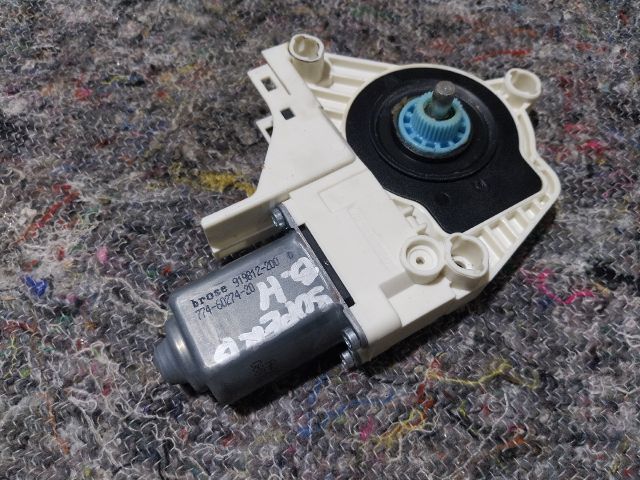 bontott SKODA SUPERB II Bal hátsó Ablakemelő Motor