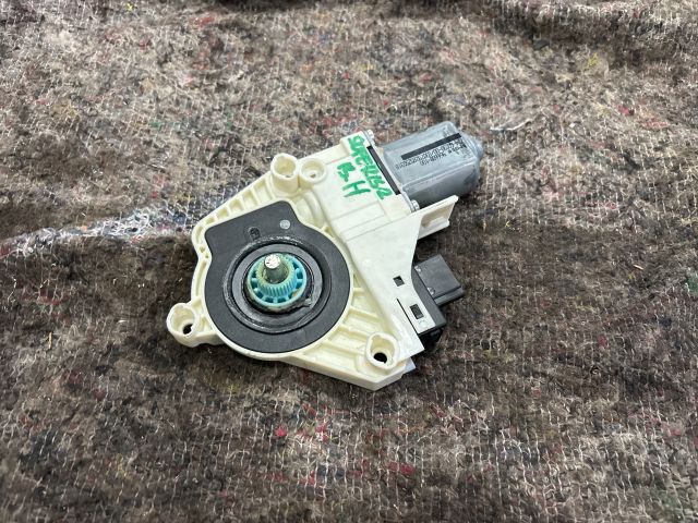 bontott SKODA SUPERB II Bal hátsó Ablakemelő Motor