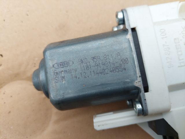 bontott SKODA SUPERB II Bal hátsó Ablakemelő Motor