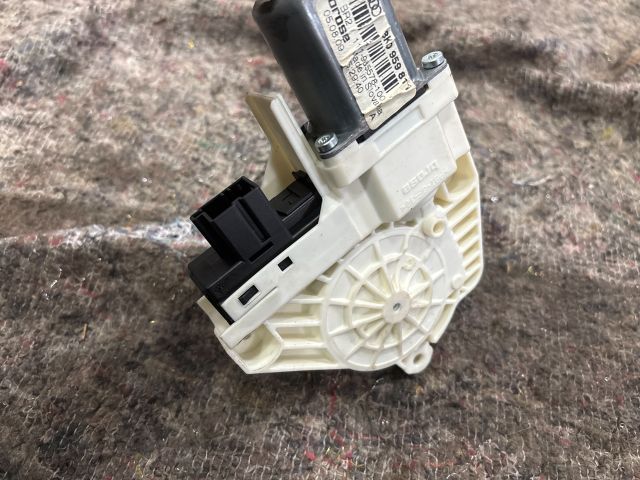 bontott SKODA SUPERB II Bal hátsó Ablakemelő Motor