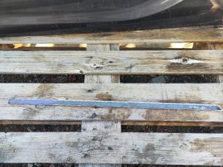 bontott SKODA SUPERB II Bal hátsó Ajtó Díszléc