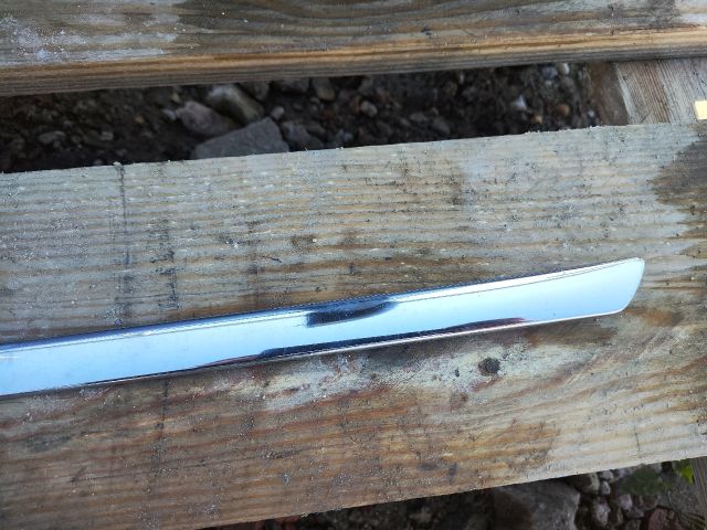 bontott SKODA SUPERB II Bal hátsó Ajtó Díszléc