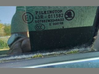 bontott SKODA SUPERB II Bal hátsó Ajtó Kárpit