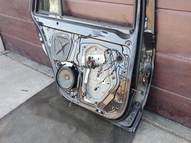 bontott SKODA SUPERB II Bal hátsó Ajtó (Részeivel)