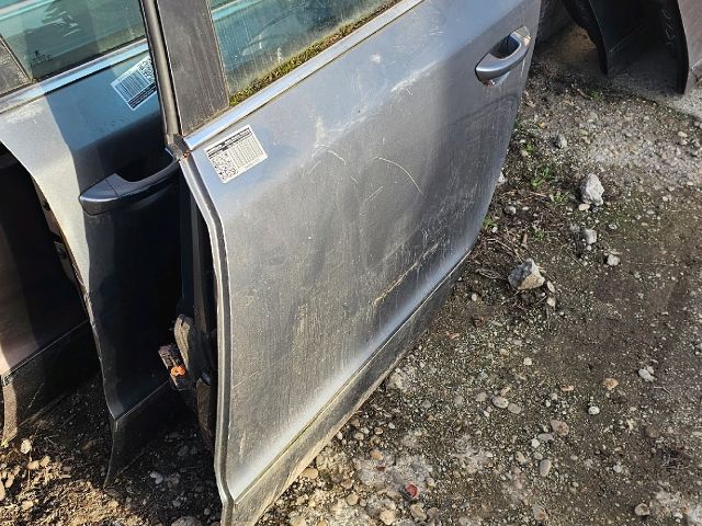 bontott SKODA SUPERB II Bal hátsó Ajtó (Üres lemez)