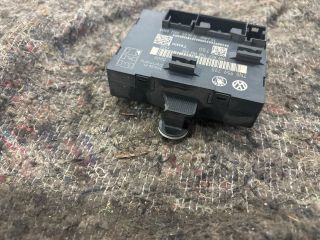 bontott SKODA SUPERB II Bal hátsó Ajtó Vezérlőegység