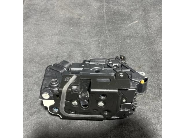 bontott SKODA SUPERB II Bal hátsó Ajtózár