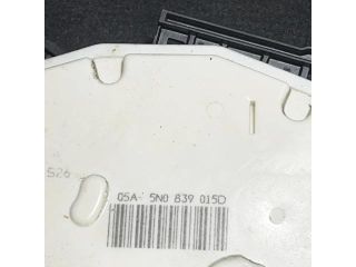 bontott SKODA SUPERB II Bal hátsó Ajtózár