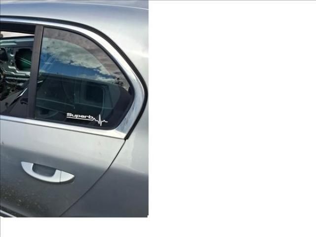bontott SKODA SUPERB II Bal hátsó Fixüveg (Ajtóban)
