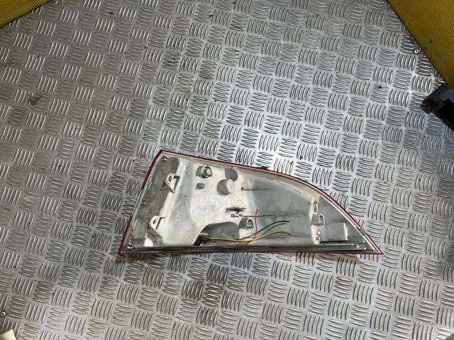 bontott SKODA SUPERB II Bal Hátsó Lámpa