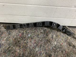 bontott SKODA SUPERB II Bal hátsó Lökhárító Tartó (Műanyag)