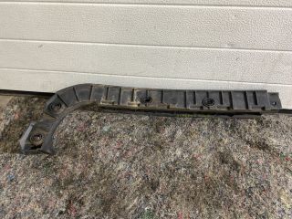 bontott SKODA SUPERB II Bal hátsó Lökhárító Tartó (Műanyag)