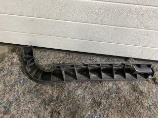 bontott SKODA SUPERB II Bal hátsó Lökhárító Tartó (Műanyag)