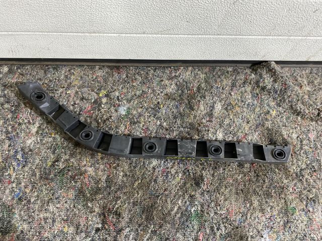 bontott SKODA SUPERB II Bal hátsó Lökhárító Tartó (Műanyag)