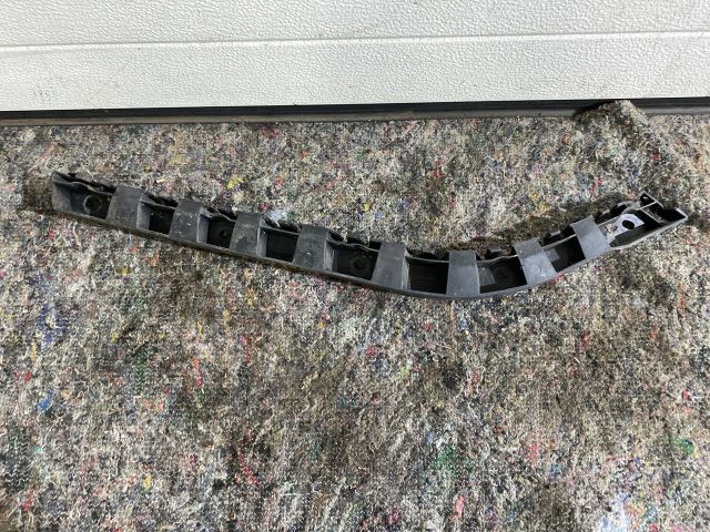 bontott SKODA SUPERB II Bal hátsó Lökhárító Tartó (Műanyag)