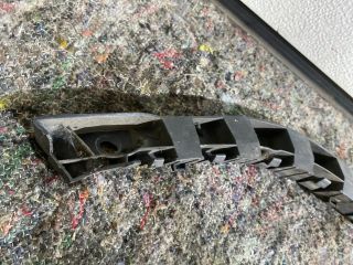 bontott SKODA SUPERB II Bal hátsó Lökhárító Tartó (Műanyag)