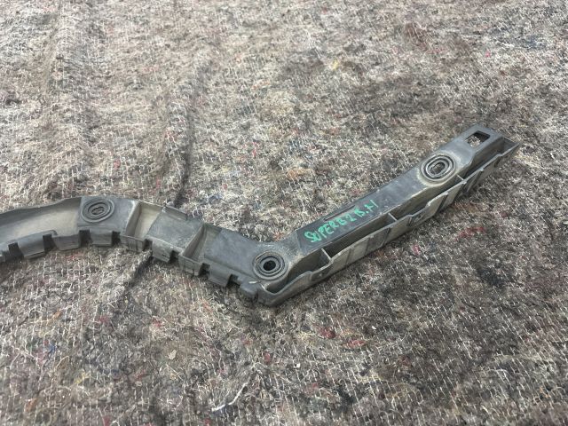 bontott SKODA SUPERB II Bal hátsó Oldal Lökhárító Tartó (Műanyag)