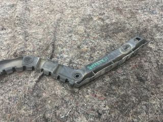 bontott SKODA SUPERB II Bal hátsó Oldal Lökhárító Tartó (Műanyag)