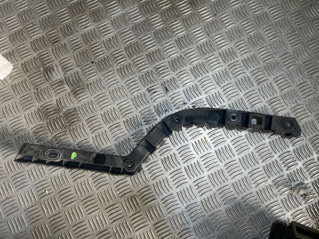 bontott SKODA SUPERB II Bal hátsó Oldal Lökhárító Tartó (Műanyag)