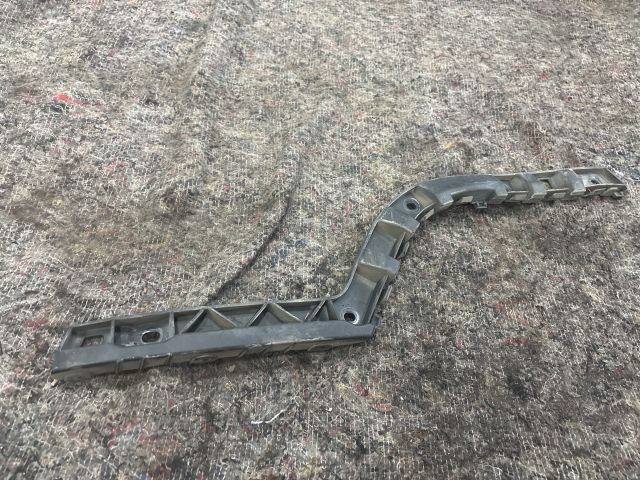 bontott SKODA SUPERB II Bal hátsó Oldal Lökhárító Tartó (Műanyag)